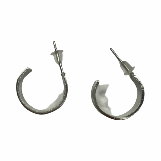 Earrings Hoop By Clothes Mentor In Silver