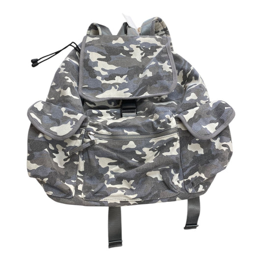 Backpack By Clothes Mentor In Camouflage Print, Size:Large