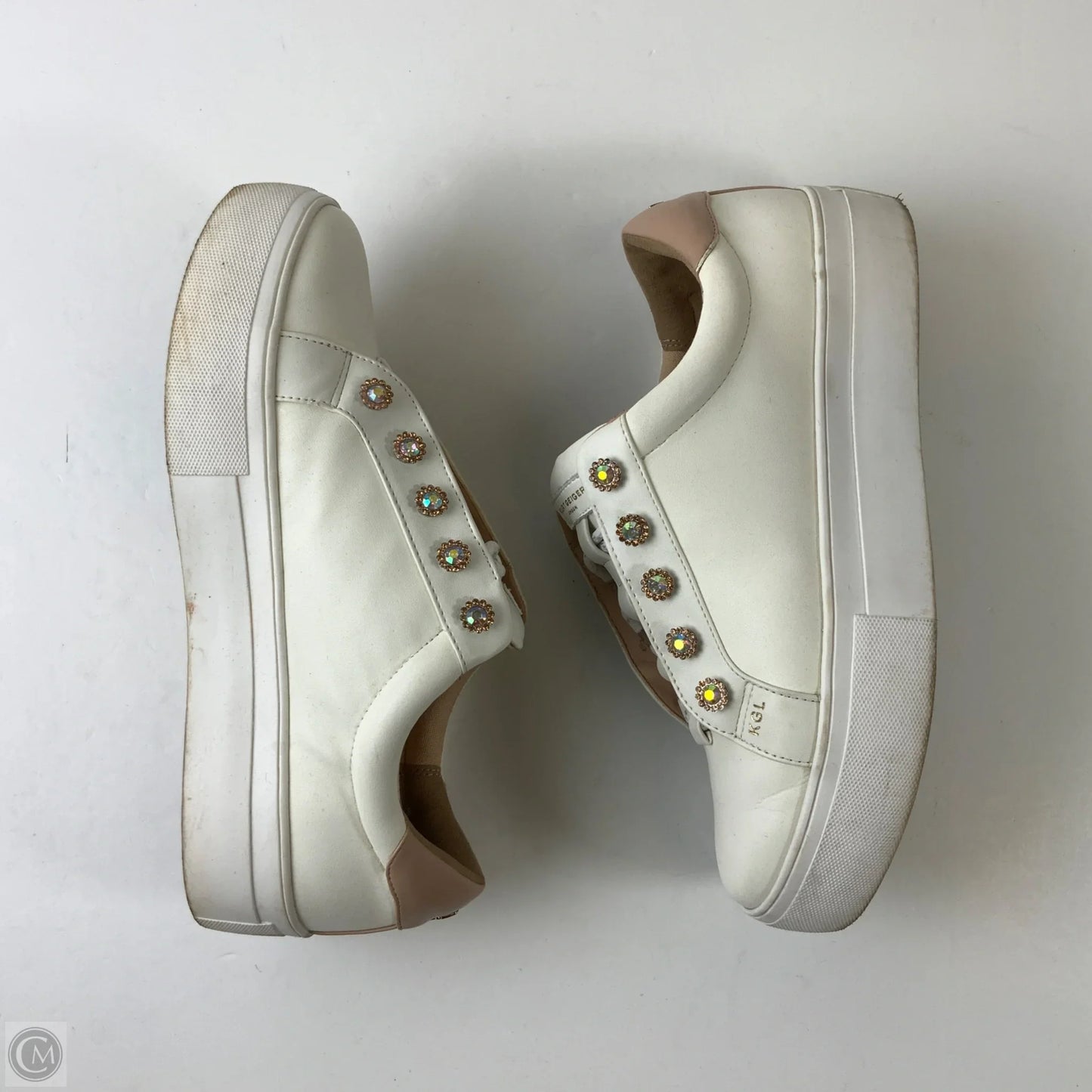 Shoes Designer By Kurt Geiger In White, Size: 6