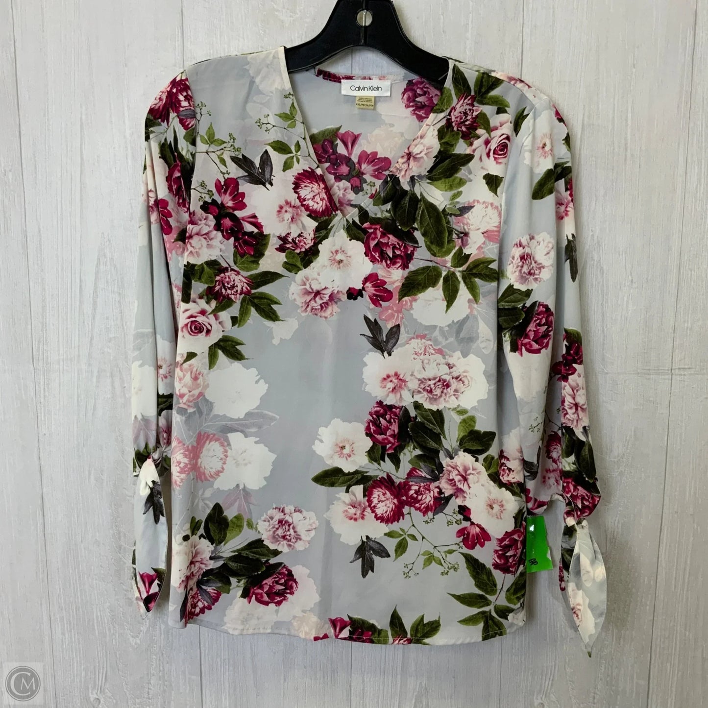 Top Long Sleeve By Calvin Klein In Grey, Size: Xs