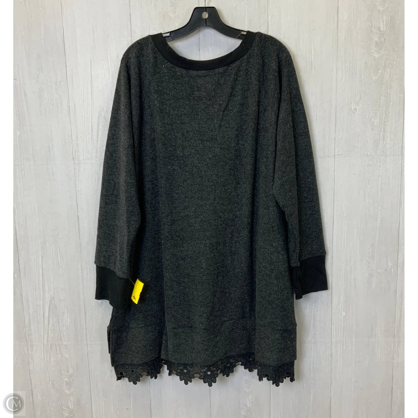 Tunic Long Sleeve By Suzanne Betro In Black & Grey, Size: 3x