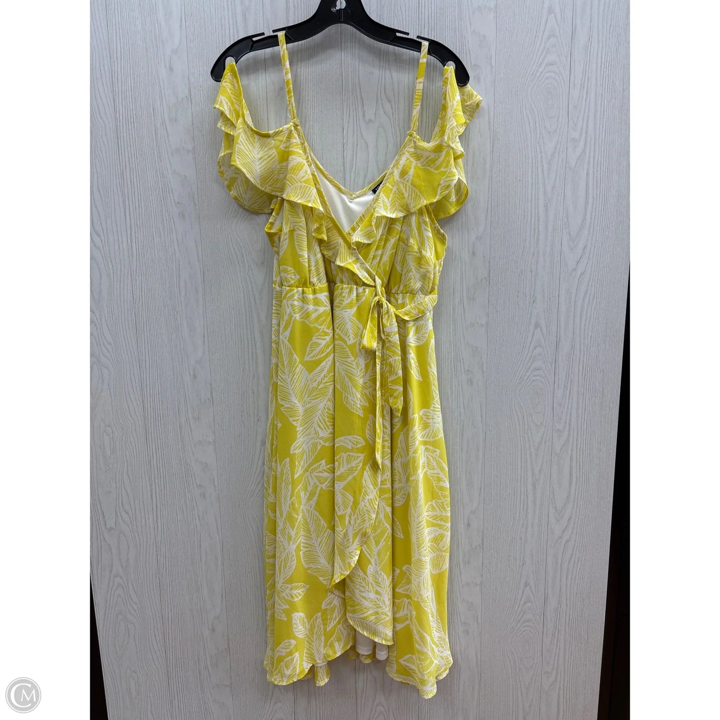 Dress Casual Short By Torrid In Yellow, Size: 1x