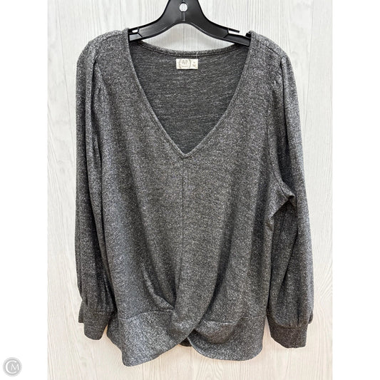Top Long Sleeve By Maurices In Silver, Size: Xl