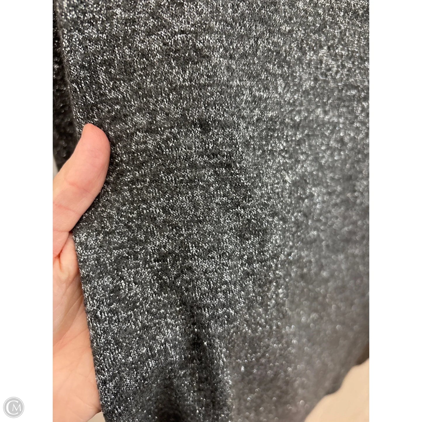Top Long Sleeve By Maurices In Silver, Size: Xl