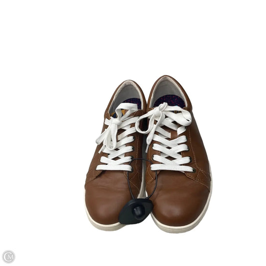 Shoes Sneakers By Clothes Mentor In Brown, Size: 10