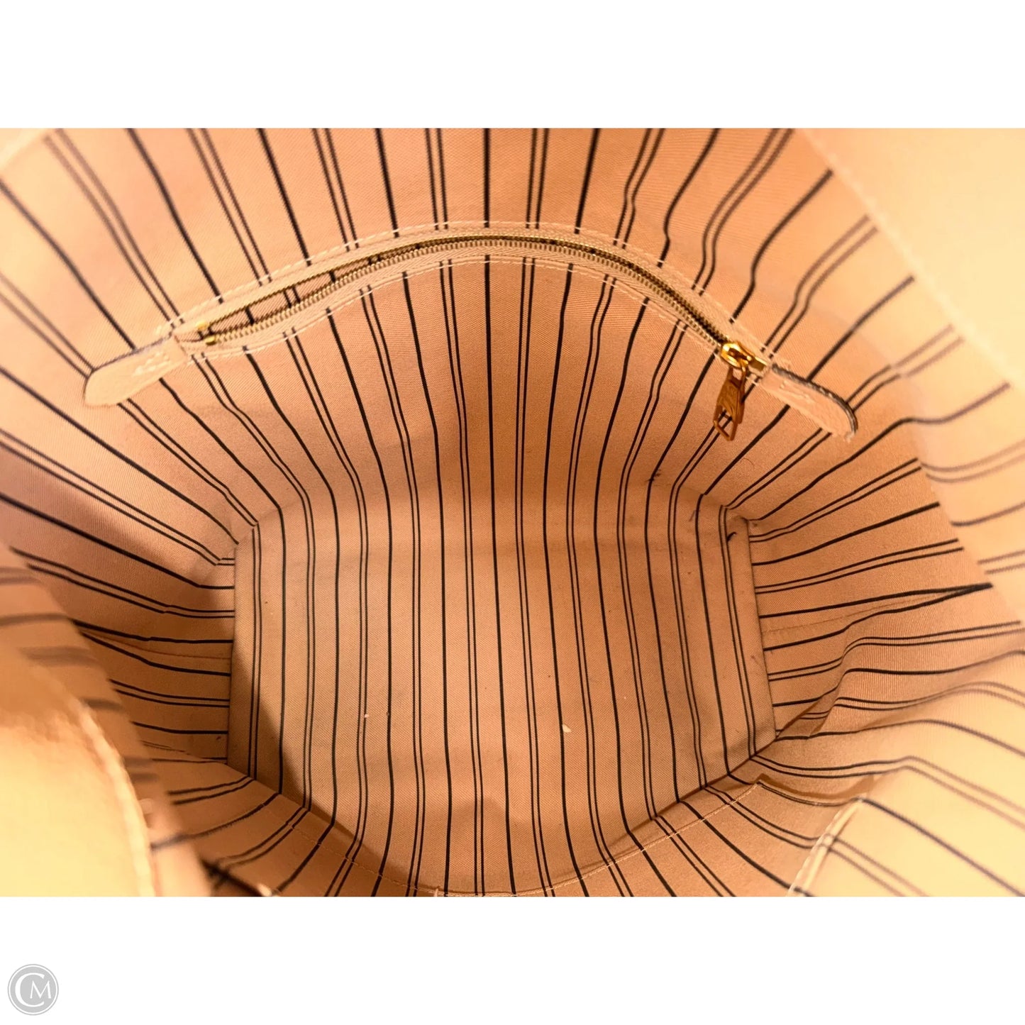 Handbag Luxury Designer By Louis Vuitton, Size: Large