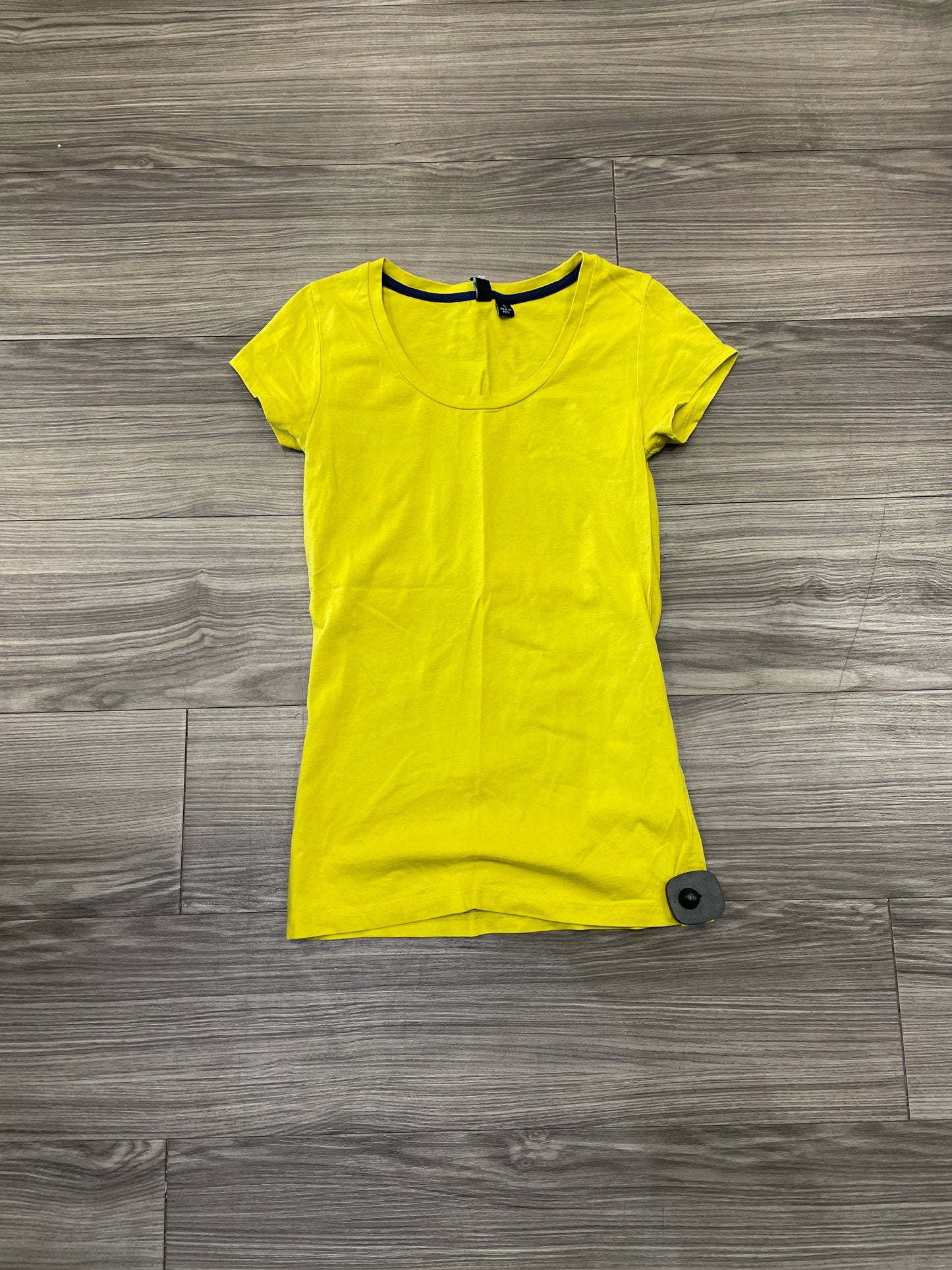 Top Short Sleeve By Cynthia Rowley In Yellow, Size: S