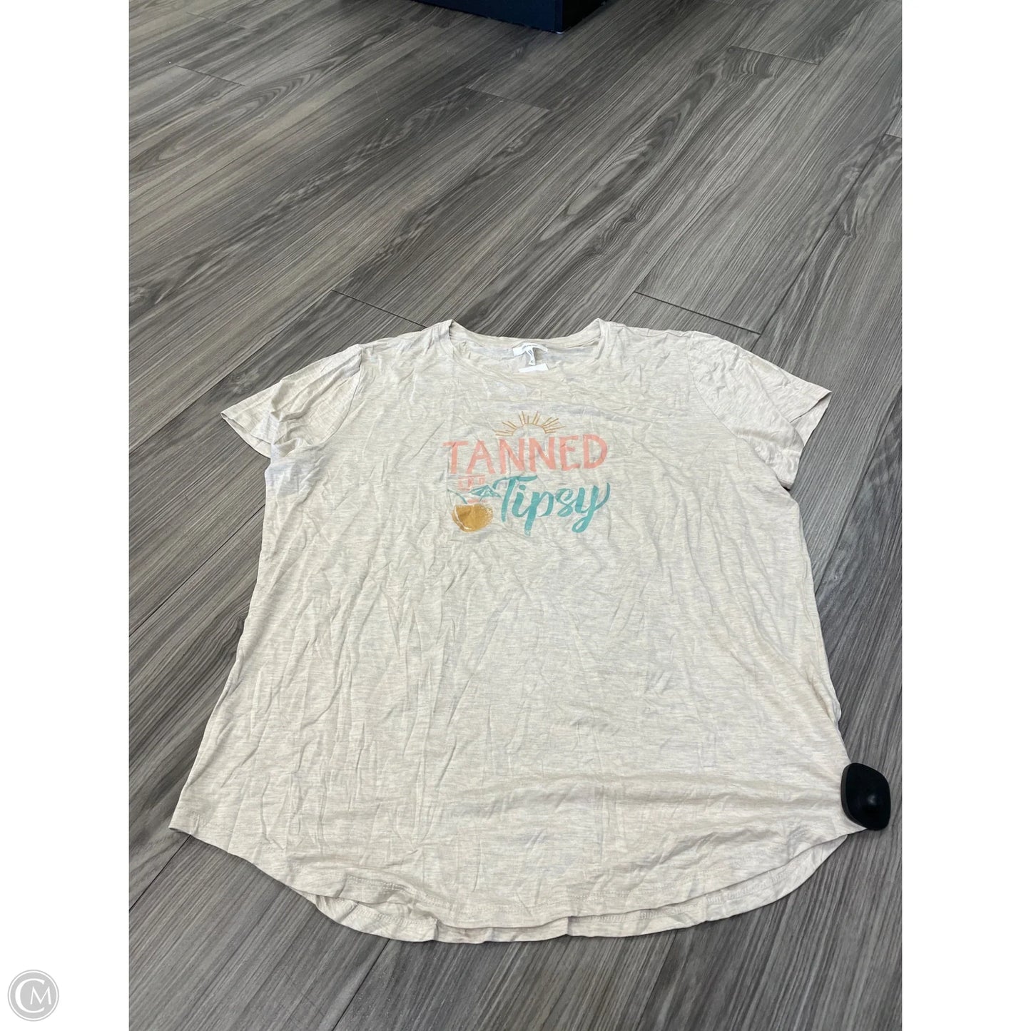 Top Short Sleeve By Maurices In Tan, Size: 2x