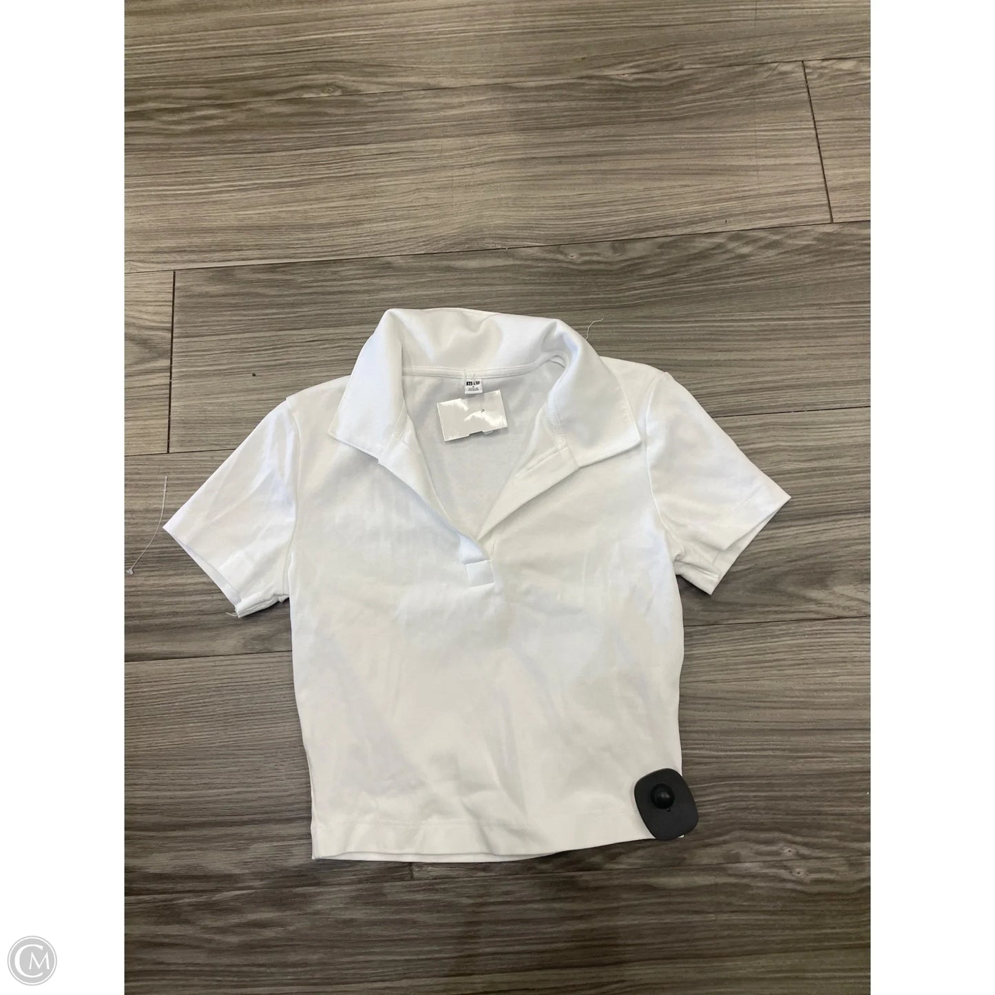 Top Short Sleeve By Clothes Mentor In White, Size: S