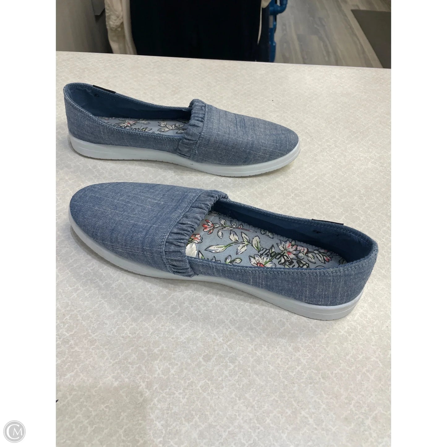Shoes Flats By Clothes Mentor In Blue, Size: 8