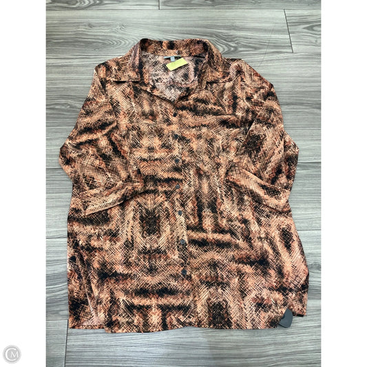 Top Short Sleeve By Essentials In Orange, Size: 1x