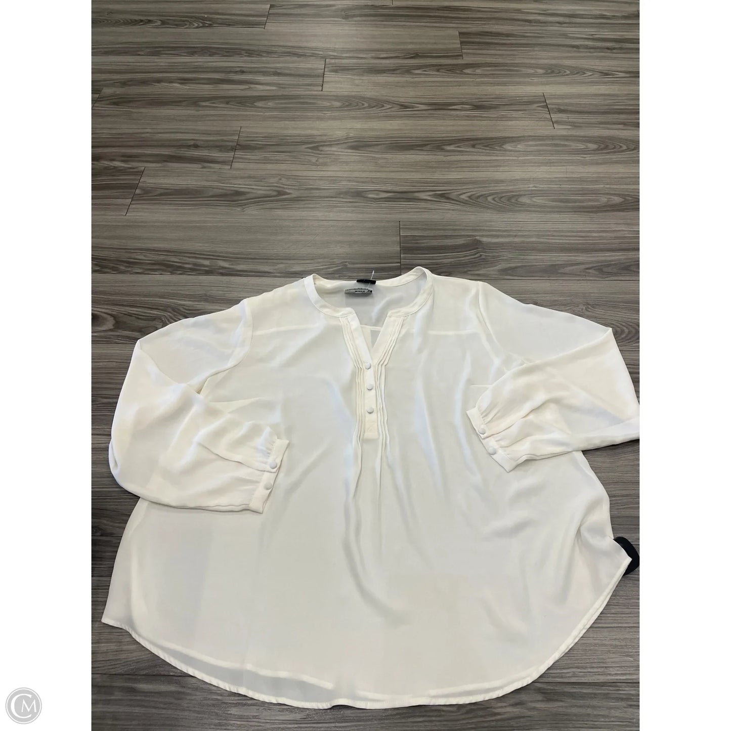 Top Long Sleeve By Torrid In Cream, Size: 2x