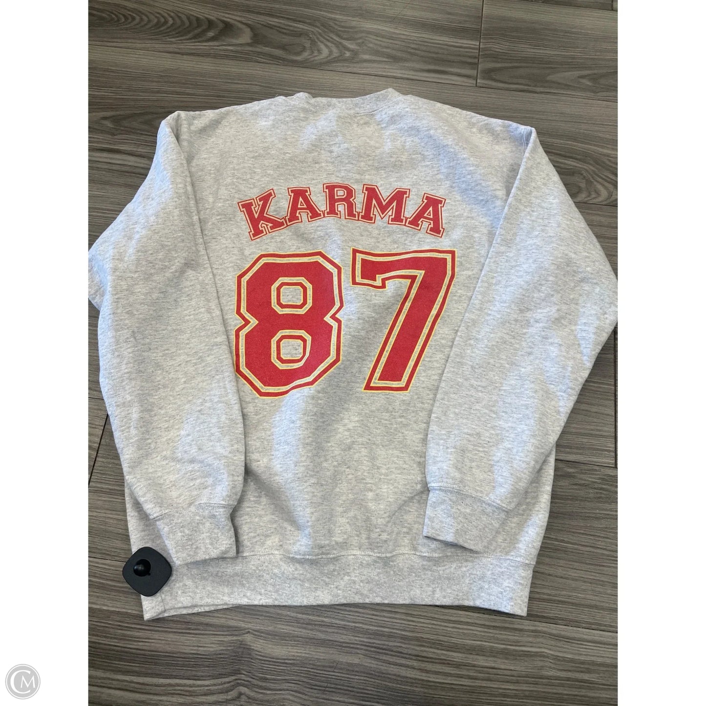 Sweatshirt Crewneck By Clothes Mentor In Grey, Size: M