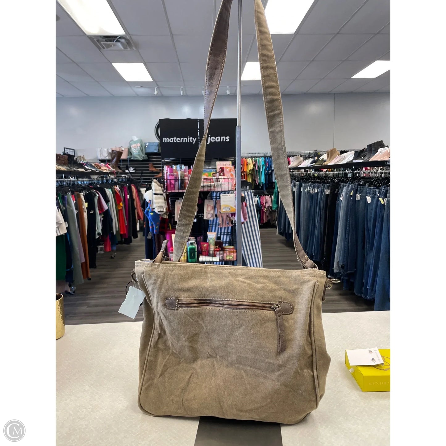 Handbag By Clothes Mentor, Size: Medium