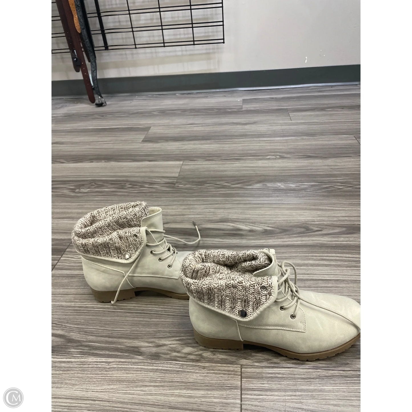 Boots Ankle Heels By Clothes Mentor In Grey, Size: 10