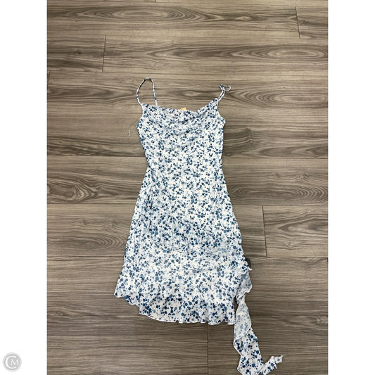 Dress Casual Short By Caution To The Wind In Floral Print, Size: M