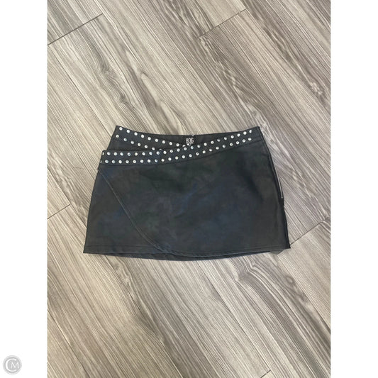 Skirt Mini & Short By Bdg In Black, Size: L