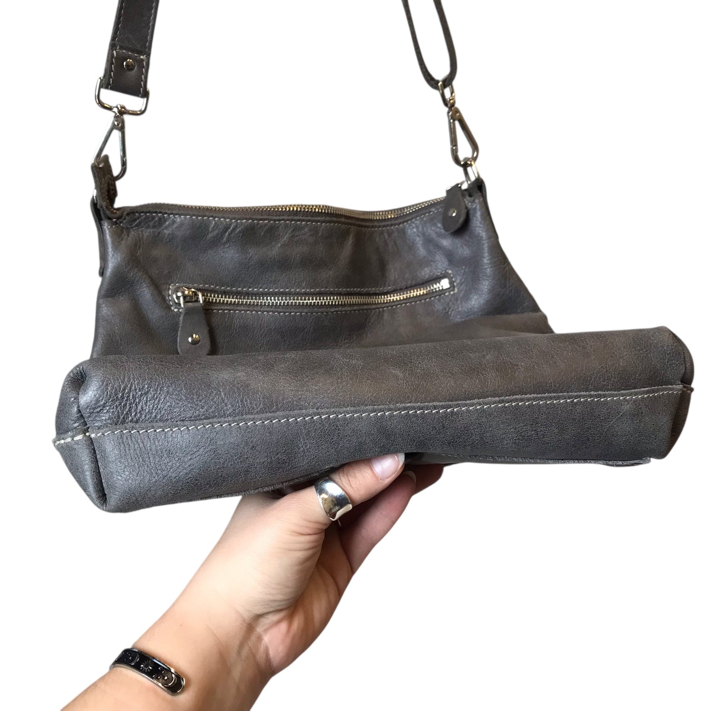 Crossbody Leather By Roots In Grey, Size:Large