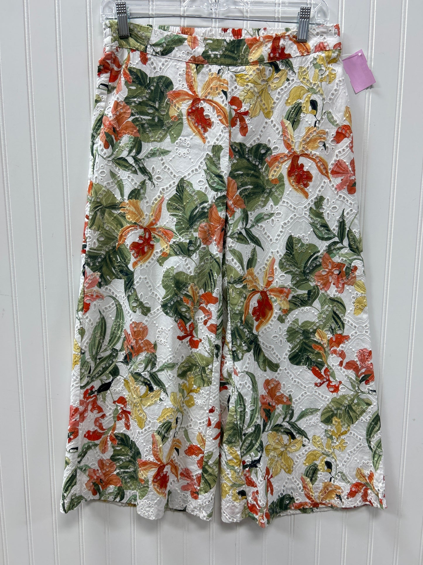 Pants Cropped By Chicos In Cream & Green, Size:2