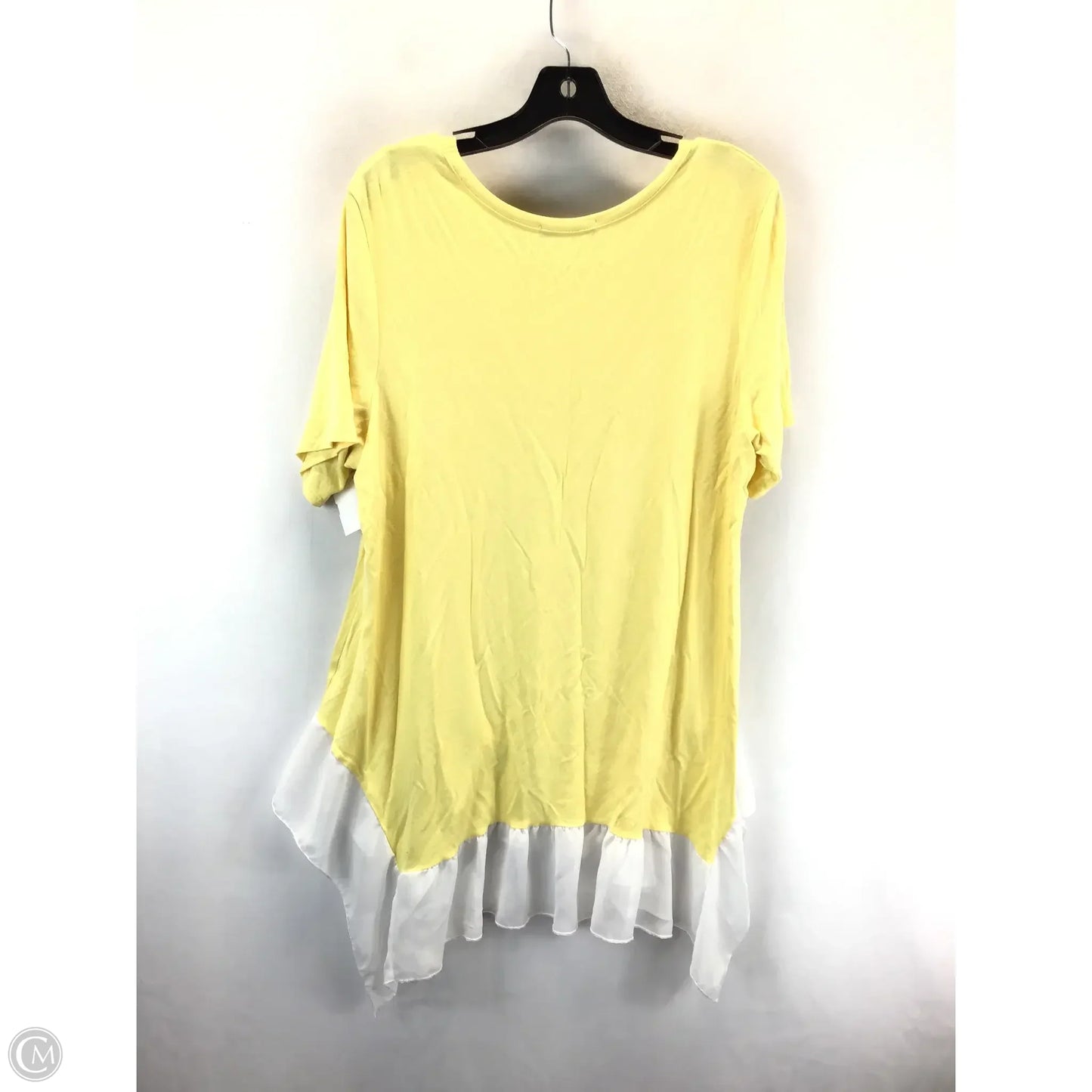 Top Short Sleeve By Kim & Cami In White & Yellow, Size: 2x