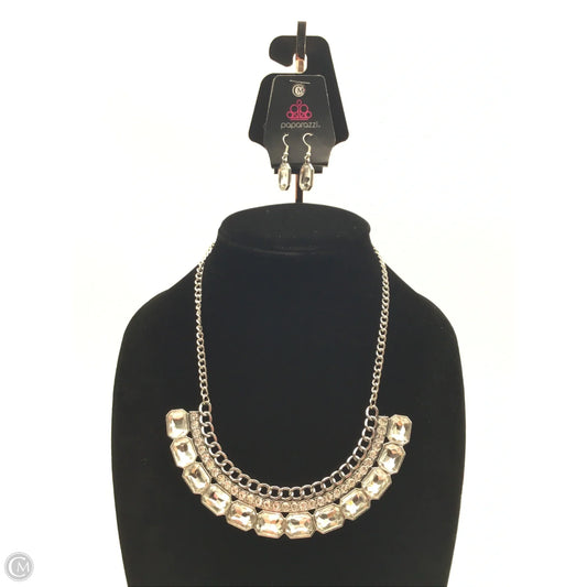 Necklace Set By Paparazzi, Size: 02 Piece Set