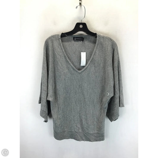 Sweater By New York And Co In Grey, Size: M