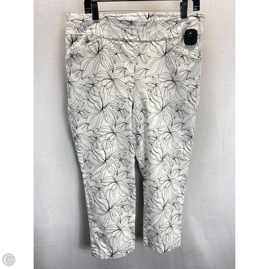 Pants Cropped By Chicos In White, Size: L