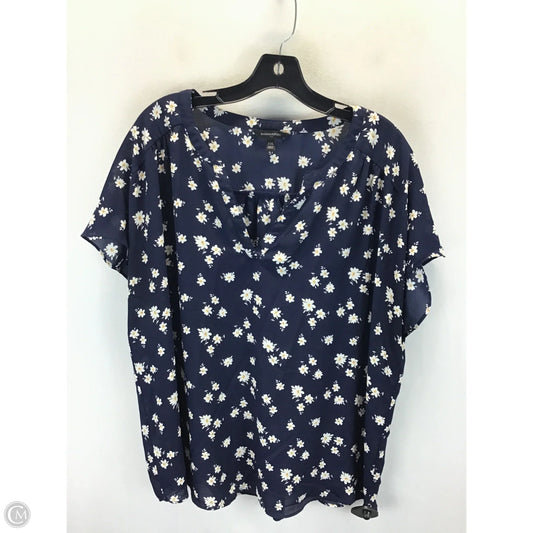 Top Short Sleeve By Banana Republic In Blue & White, Size: Xxl