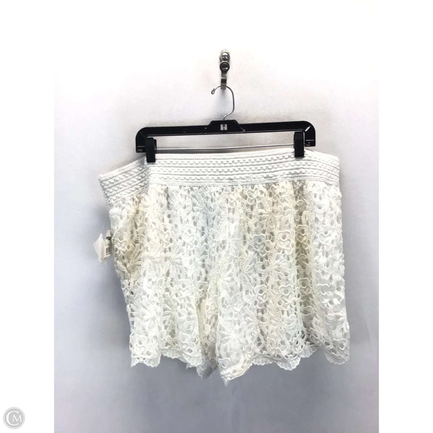 Shorts By Sans Souci In White, Size: 3x