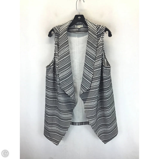 Vest Other By Cato In Black & White, Size: 1x