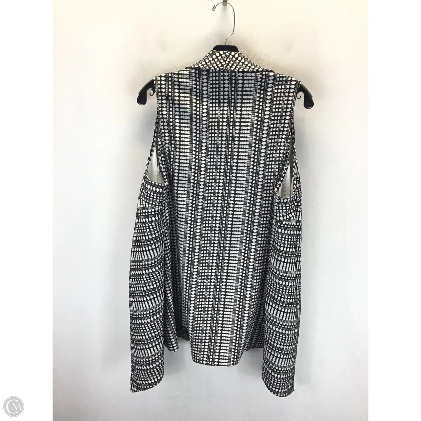 Vest Other By Cato In Black & White, Size: 1x