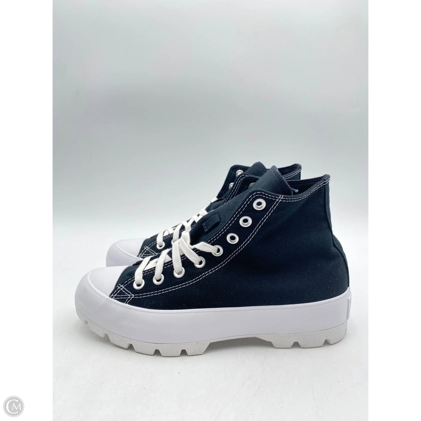 Shoes Sneakers By Converse In Black & White, Size: 10