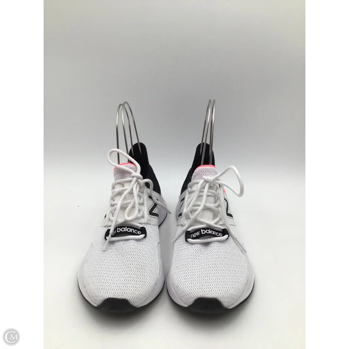 Shoes Athletic By New Balance In Black & White, Size: 7