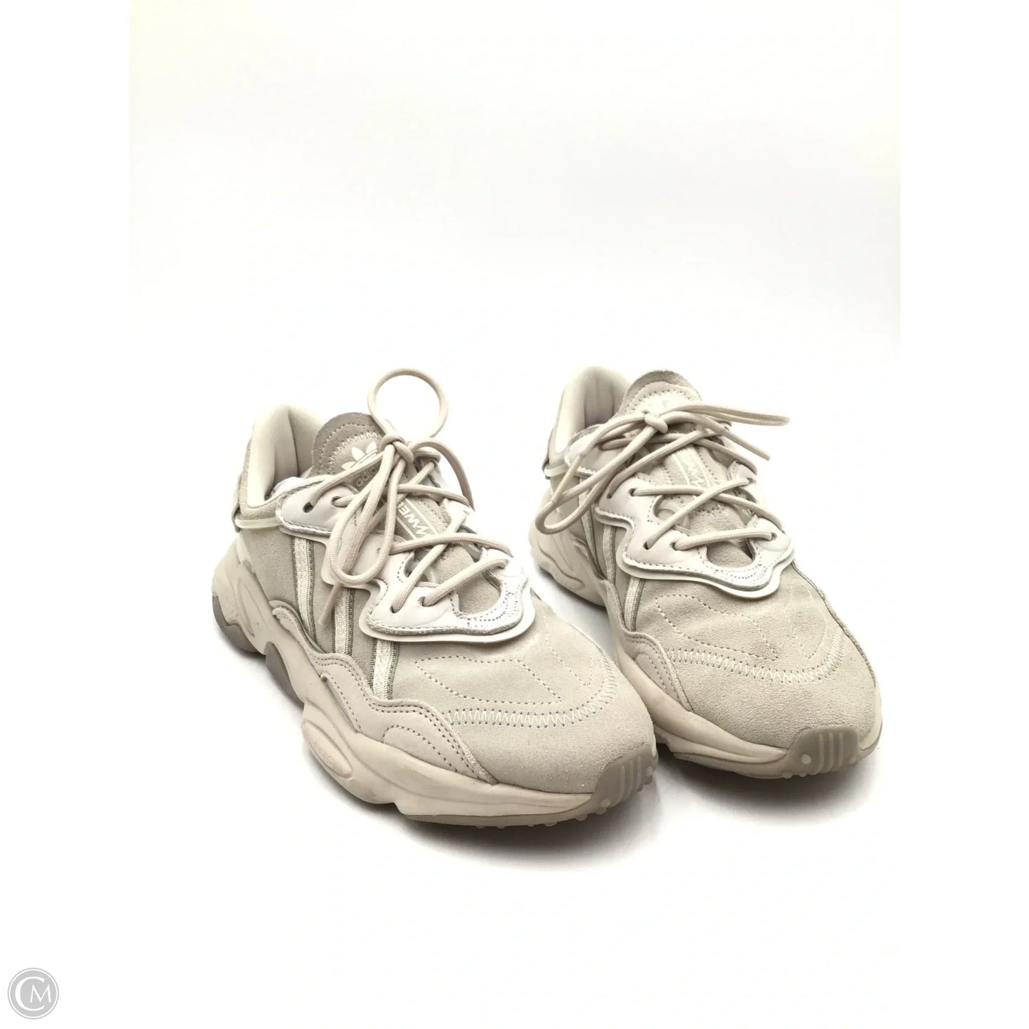 Shoes Sneakers By Adidas In Beige, Size: 7.5