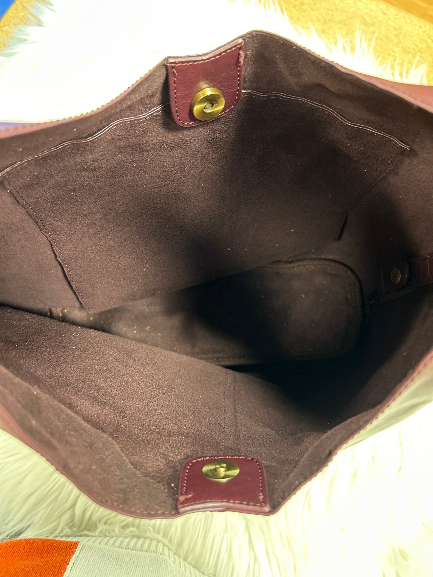 Handbag By Clothes Mentor In Maroon, Size:Large
