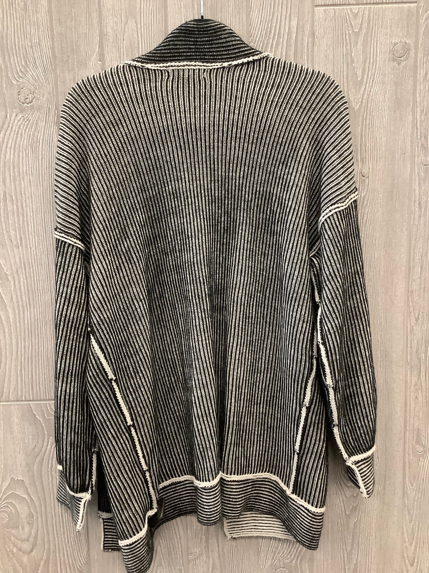 Sweater Cardigan By Clothes Mentor In Black, Size: S
