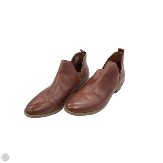 Boots Ankle Flats By Universal Thread In Brown, Size: 7