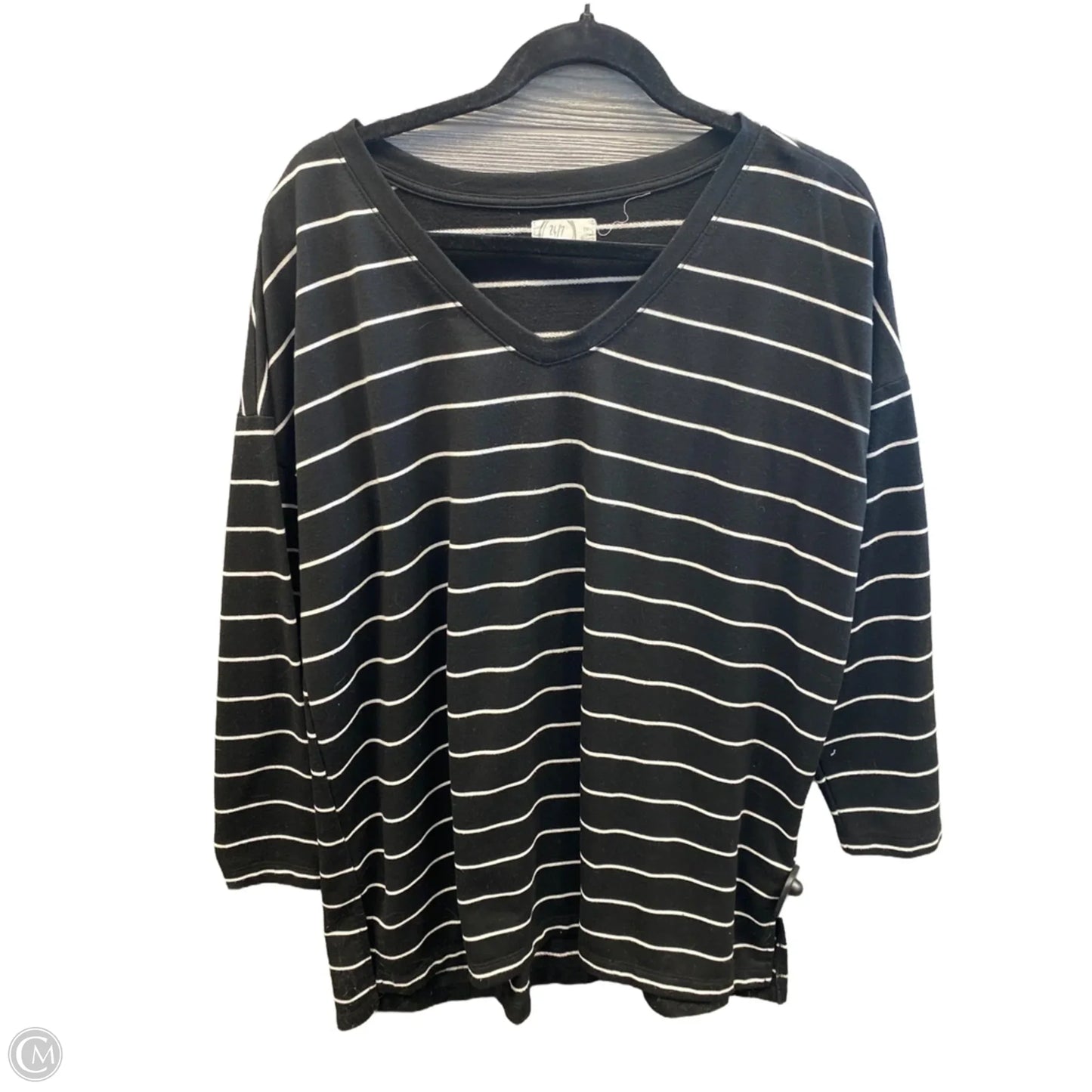 Top Long Sleeve By Maurices In Black, Size: Xxl