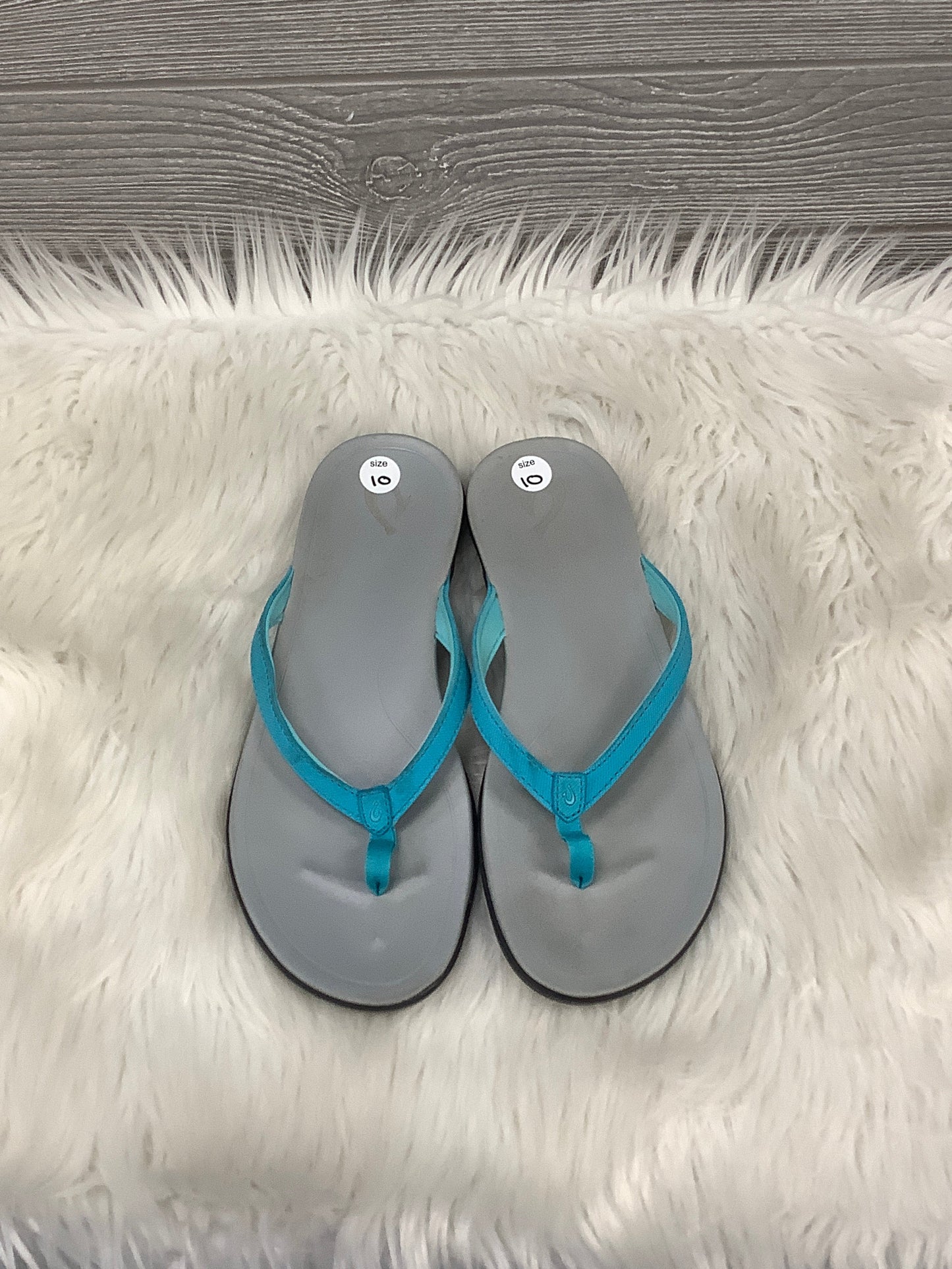 Sandals Flats By Olukai In Grey, Size: 10