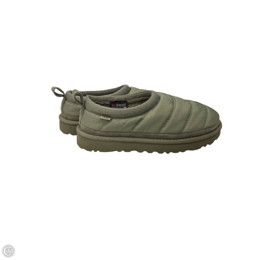 Boots Designer By Ugg In Green, Size: 8