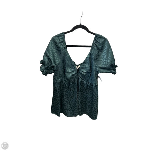 Top Short Sleeve By Andthewhy In Green, Size: 2x