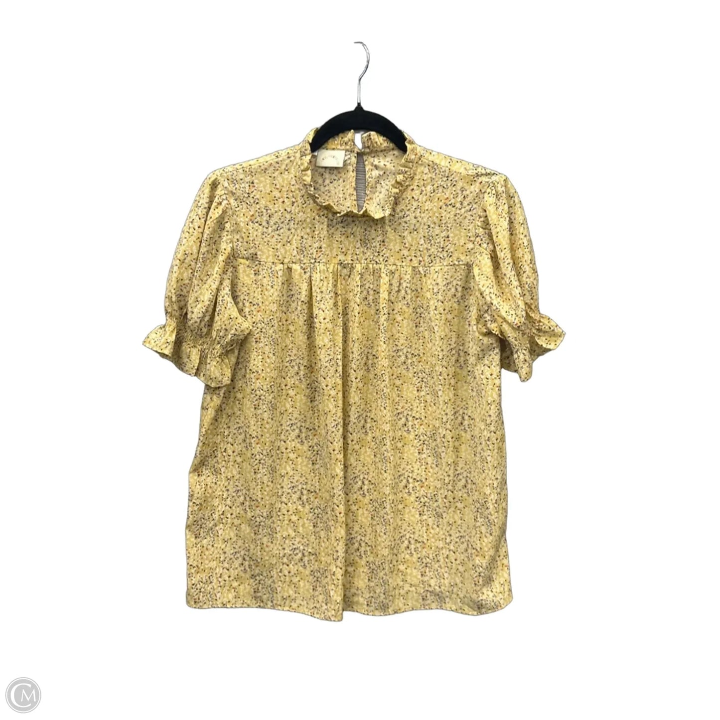 Top Short Sleeve By Clothes Mentor In Yellow, Size: S