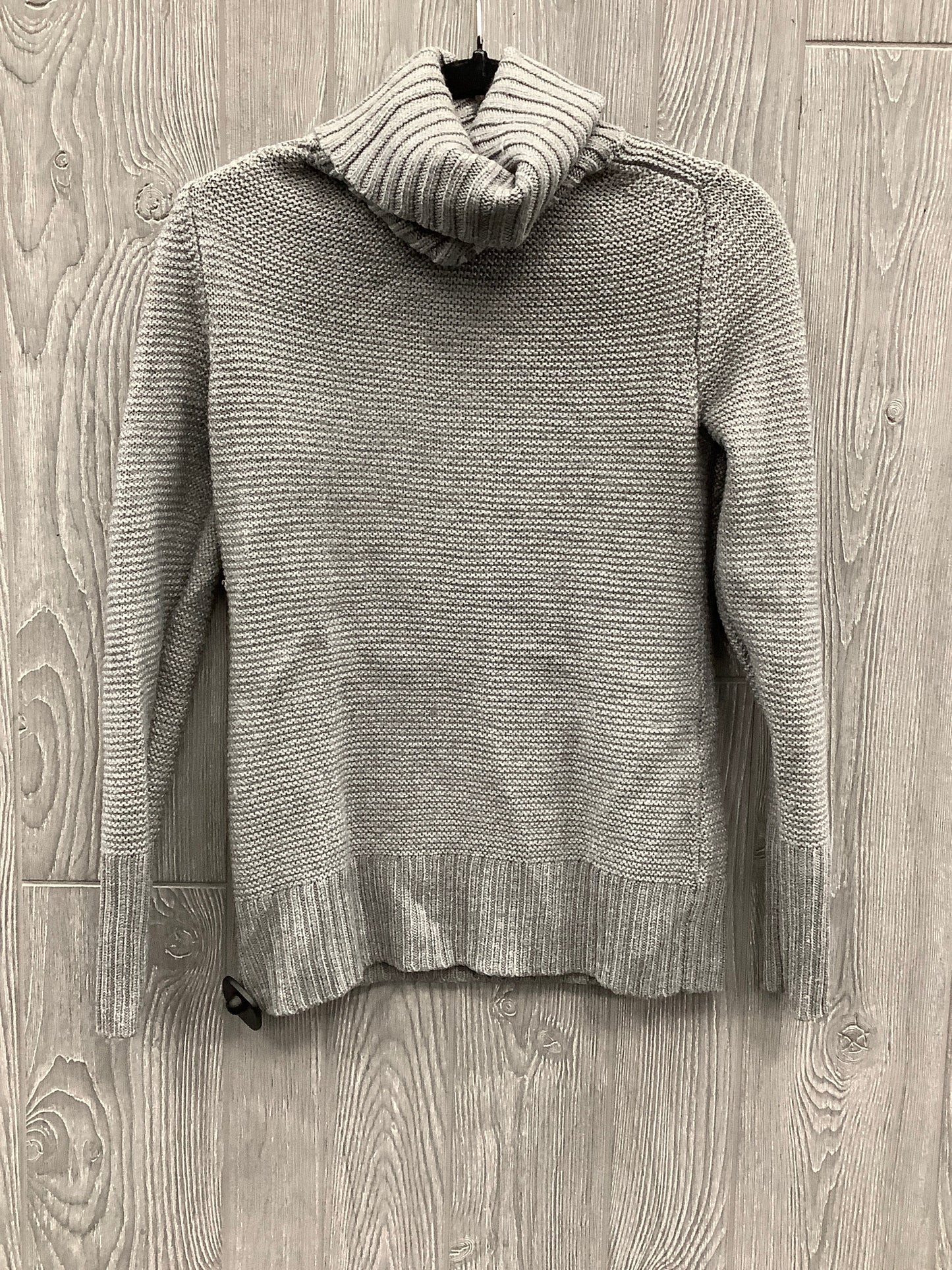 Sweater By Banana Republic In Grey, Size: M