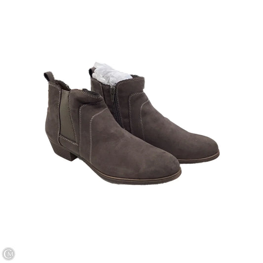 Boots Ankle Flats By Sugar In Brown, Size: 9
