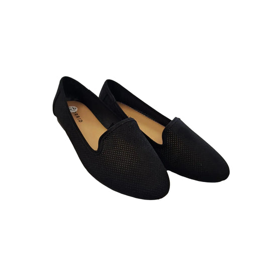 Shoes Flats By Torrid In Black, Size: 9.5