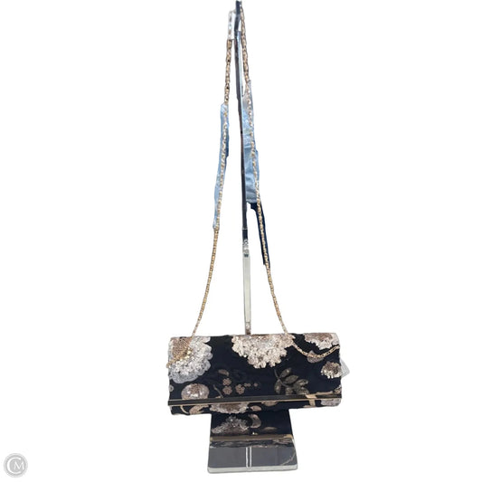 Crossbody By Clothes Mentor, Size: Medium