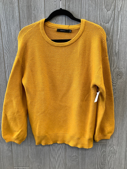 Sweater By Clothes Mentor In Yellow, Size: M