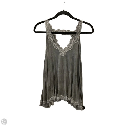 Top Sleeveless By Pol In Grey, Size: S