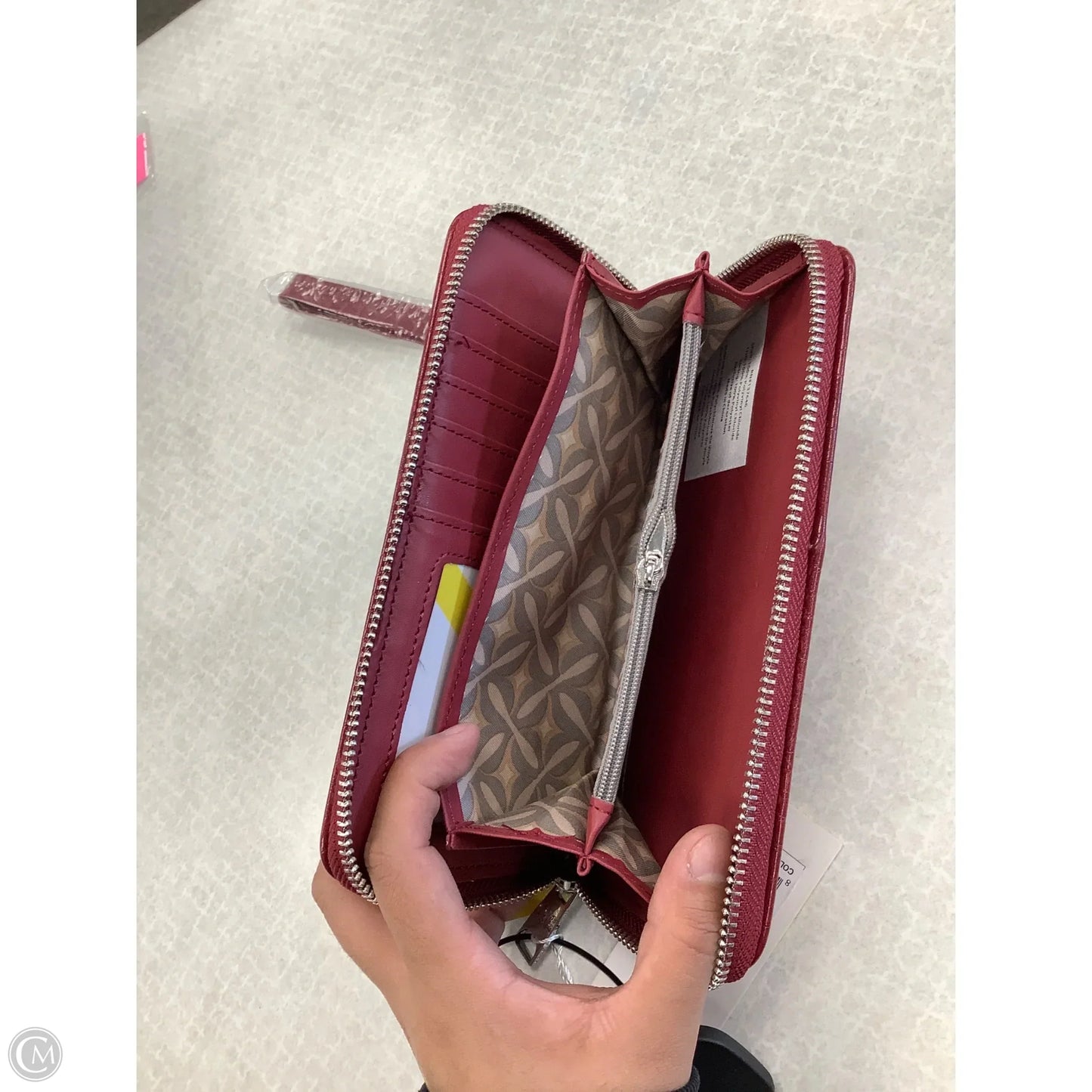 Wristlet By Clothes Mentor, Size: Large