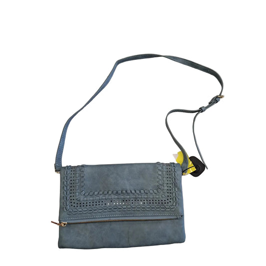 Crossbody By Clothes Mentor, Size: Medium